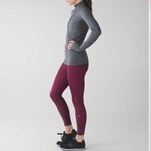 EUC Lululemon Tight Stuff Tight in Star Pixel Raspberry Bordeaux Drama. Size 4